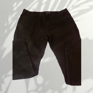 Lee Regular Fit, Boot Cut, Mid Rise Jeans